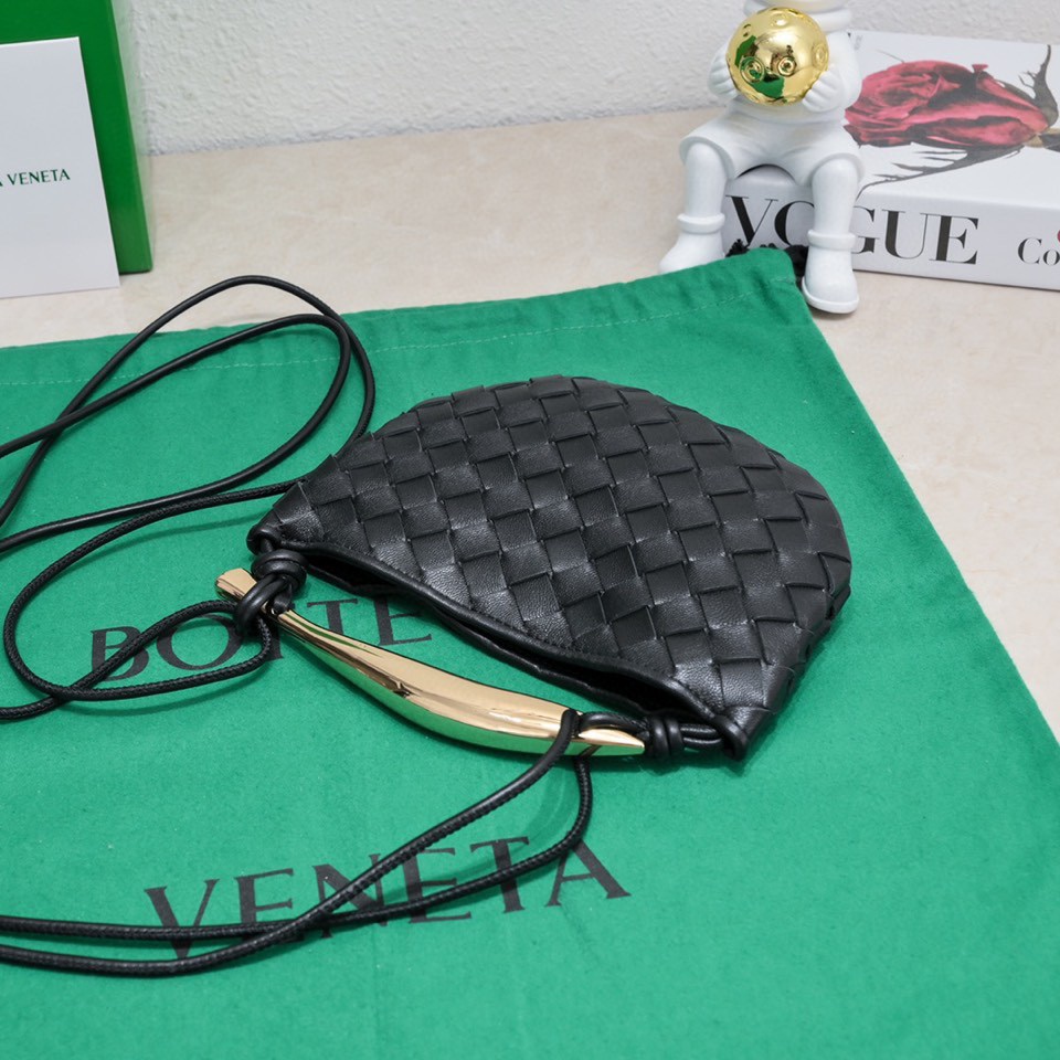 Bagsaaa B0tt*ga Ven*ta Sardine Top Handle Black Bag - 20*12*2.5cm