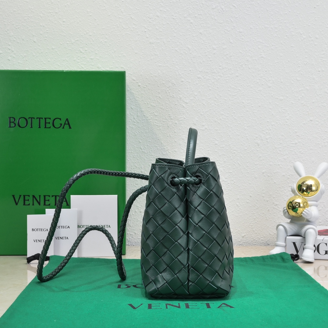 Bagsaaa B0tt*ga Ven*ta Andiamo Medium dark green leather tote bag - 19*25*10.5cm
