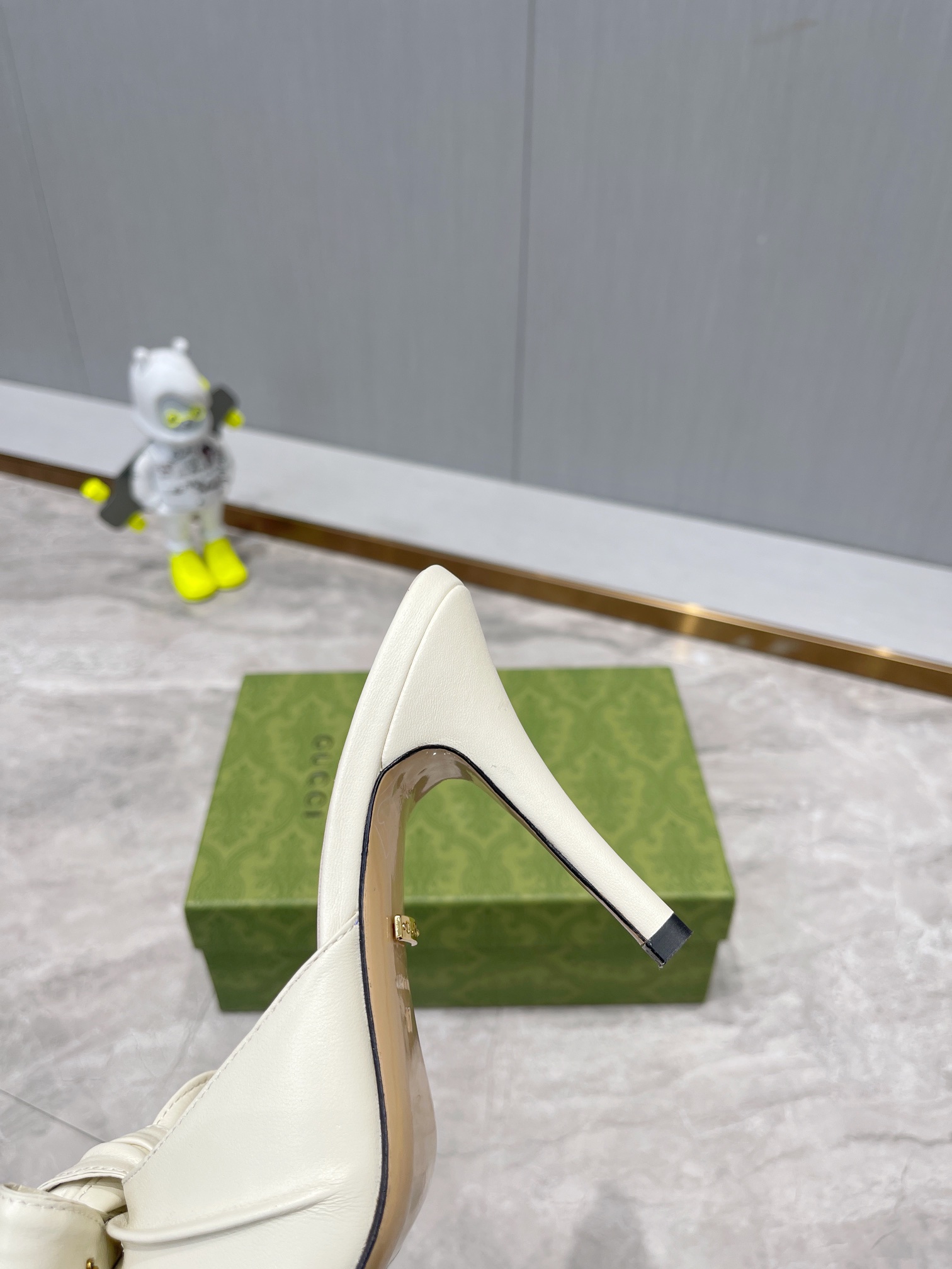 Bagsaaa Gvc*1 Leather White Mules