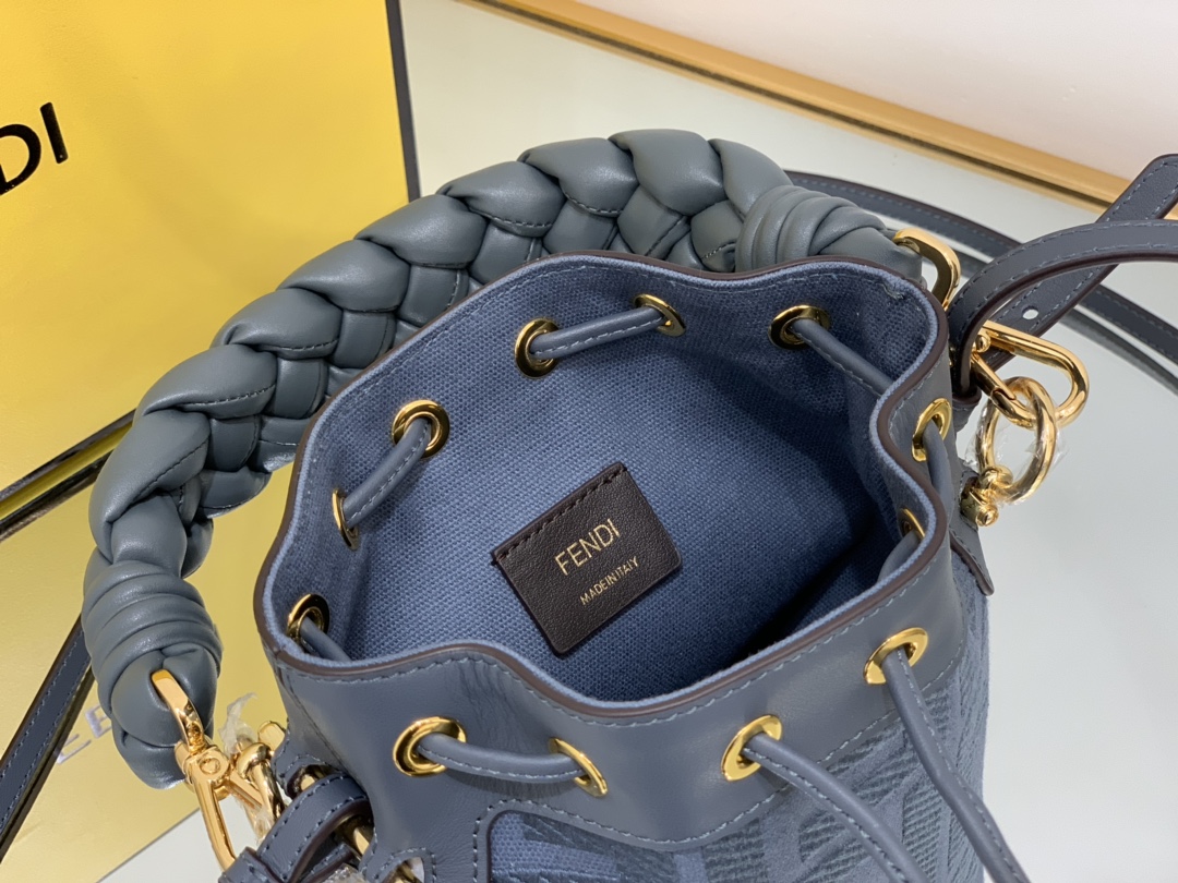 Bagsaaa F**di Mon Tresor Blue canvas FF mini bag - 18*10*12cm