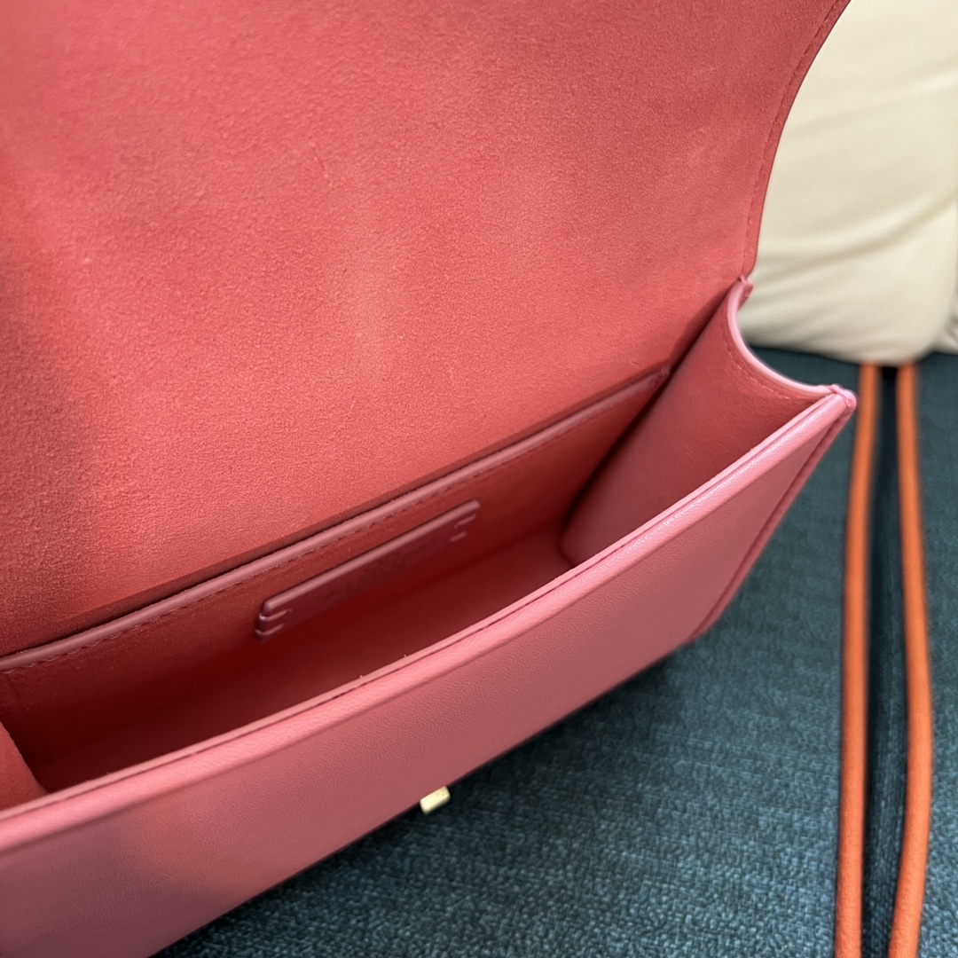 Bagsaaa Va1e*ntin0 Garavani small VLogo Type shoulder light pink bag - 18x13x5cm