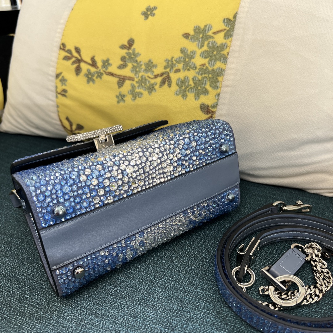 Bagsaaa Va1e*ntin0 Garavani Middle East Crystal VSling Top Handle Blue Bag - 19x13x9cm