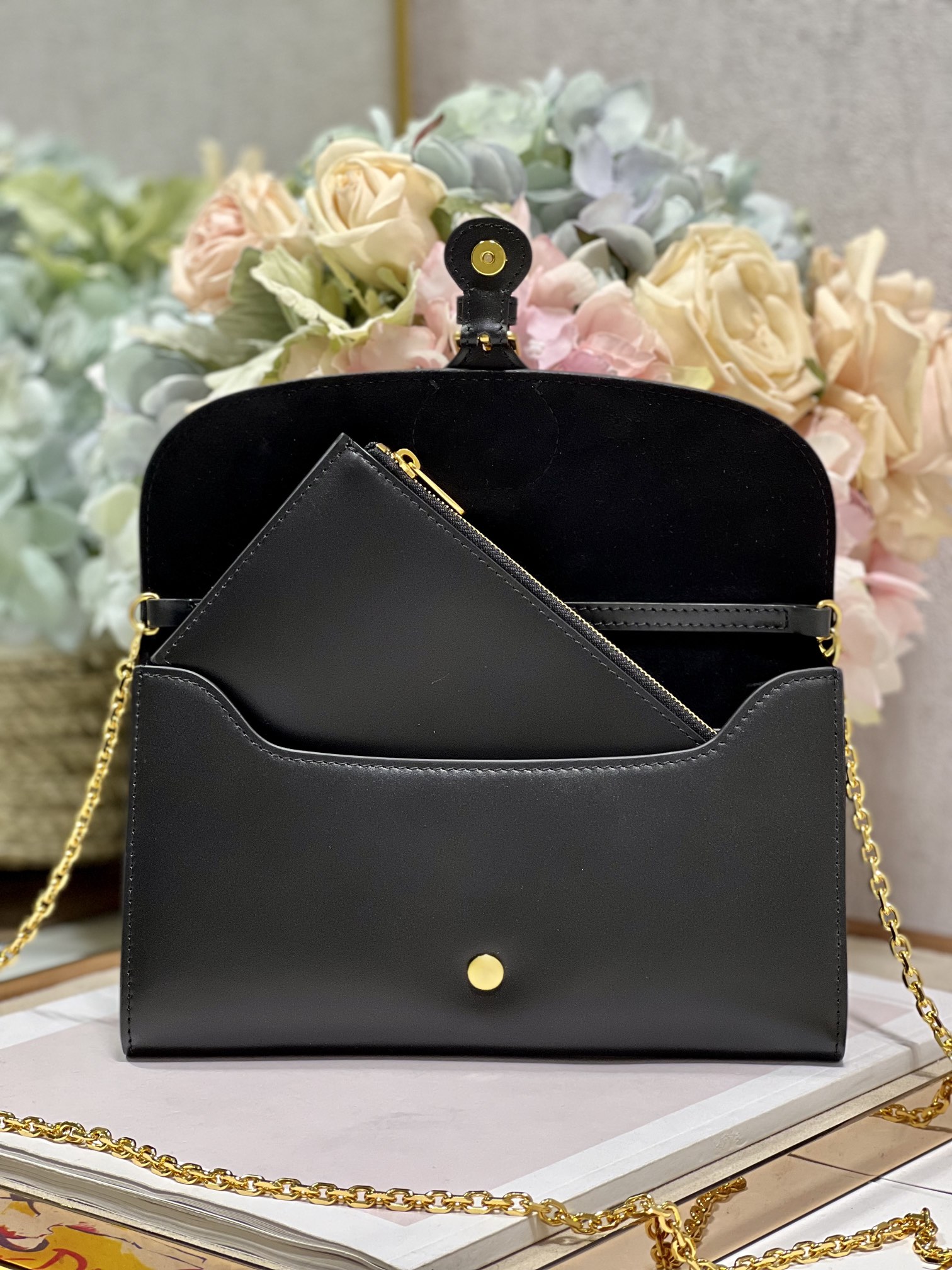 Bagsaaa D10r Bobby Wallet on Chain East West Black - 21.5×12×4cm