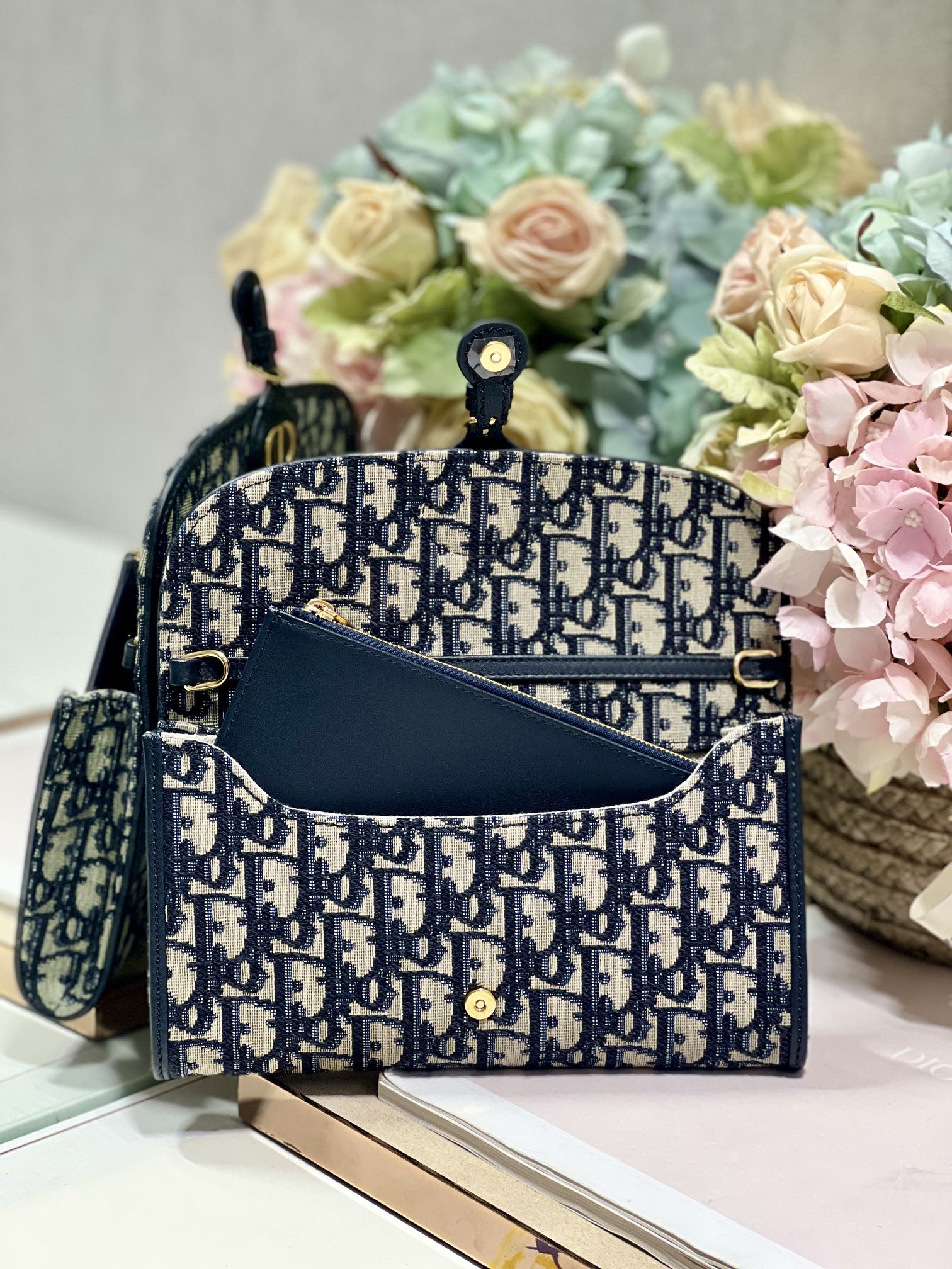Bagsaaa D10r Bobby Wallet on Chain East West Blue Oblique Jacquard - 21.5×12×4cm