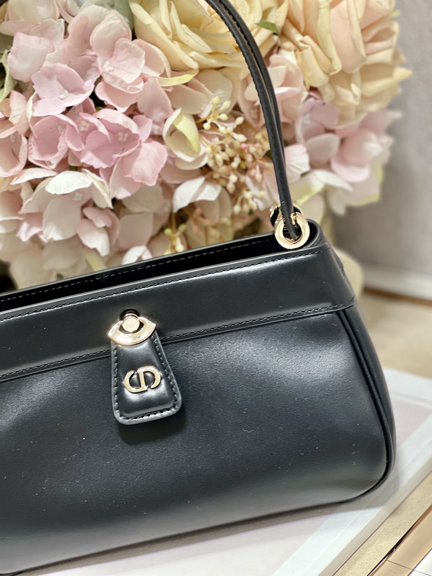 Bagsaaa D10r Small Key Black Box Calfskin Bag - 22 x 12.5 x 12cm
