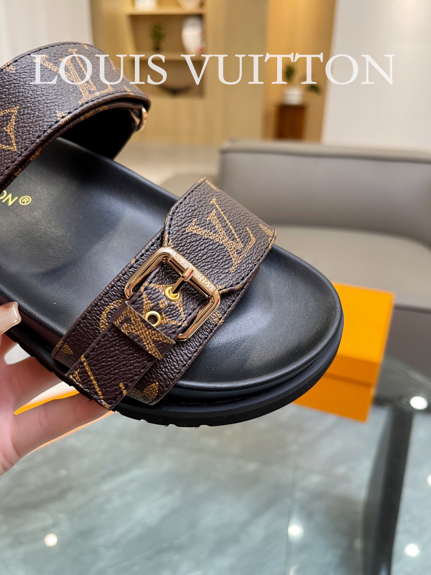 Bagsaaa L0vis Vvtt0n Bom Dia Flat Comfort Mule Monogram Brown