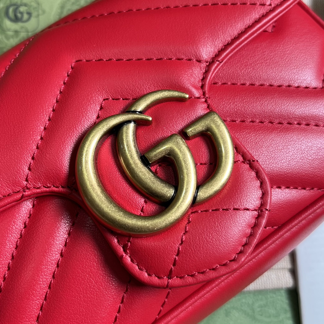 Bagsaaa Gvc*1 GG Marmont Matelassé Leather S*per Mini Red Bag - 16.5x 10x 4.5cm