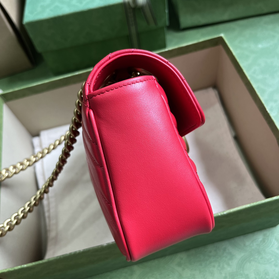 Bagsaaa Gvc*1 GG Marmont matelassé shoulder red bag - 22X 13 x 6 cm