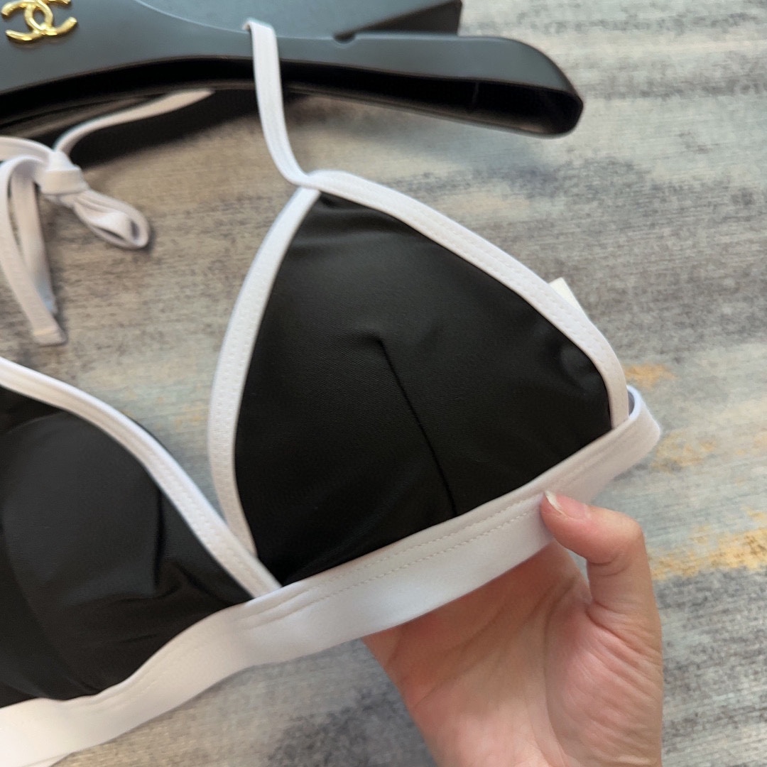 Bagsaaa Pra*a Bikini 