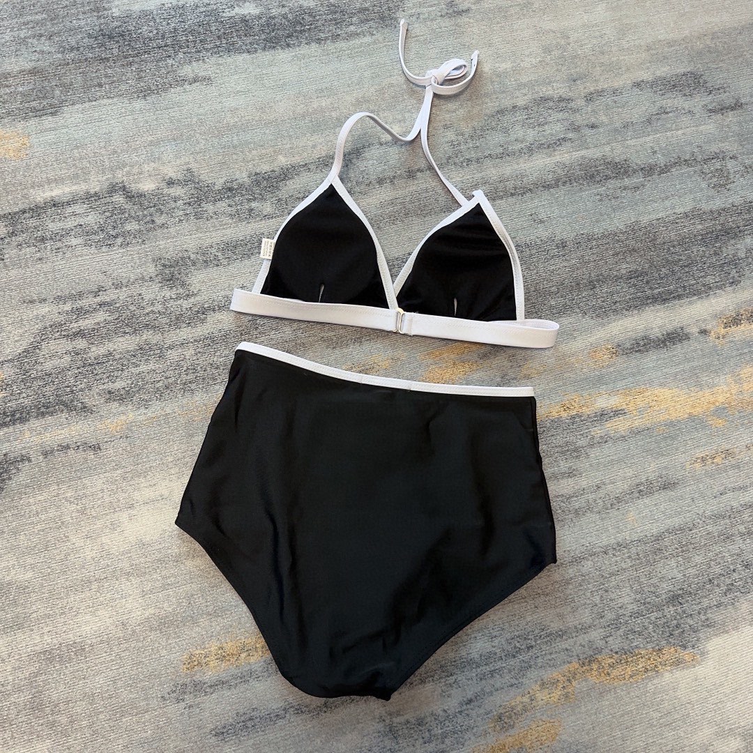 Bagsaaa Pra*a Bikini 