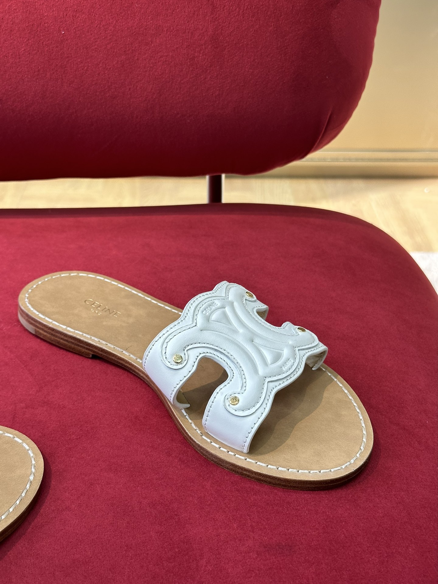 Bagsaaa Ce1i*e White Leather Slides
