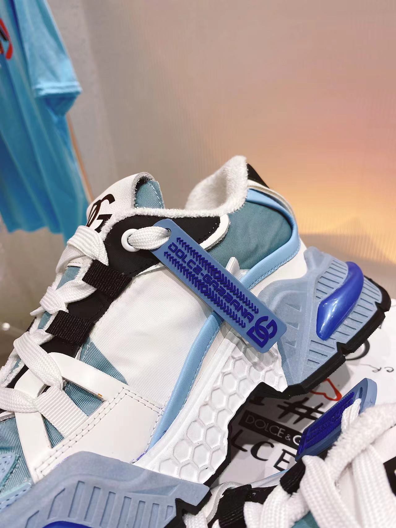 Bagsaaa Dolce & Gabbana Mixed Material Air Master Blue Sneakers 