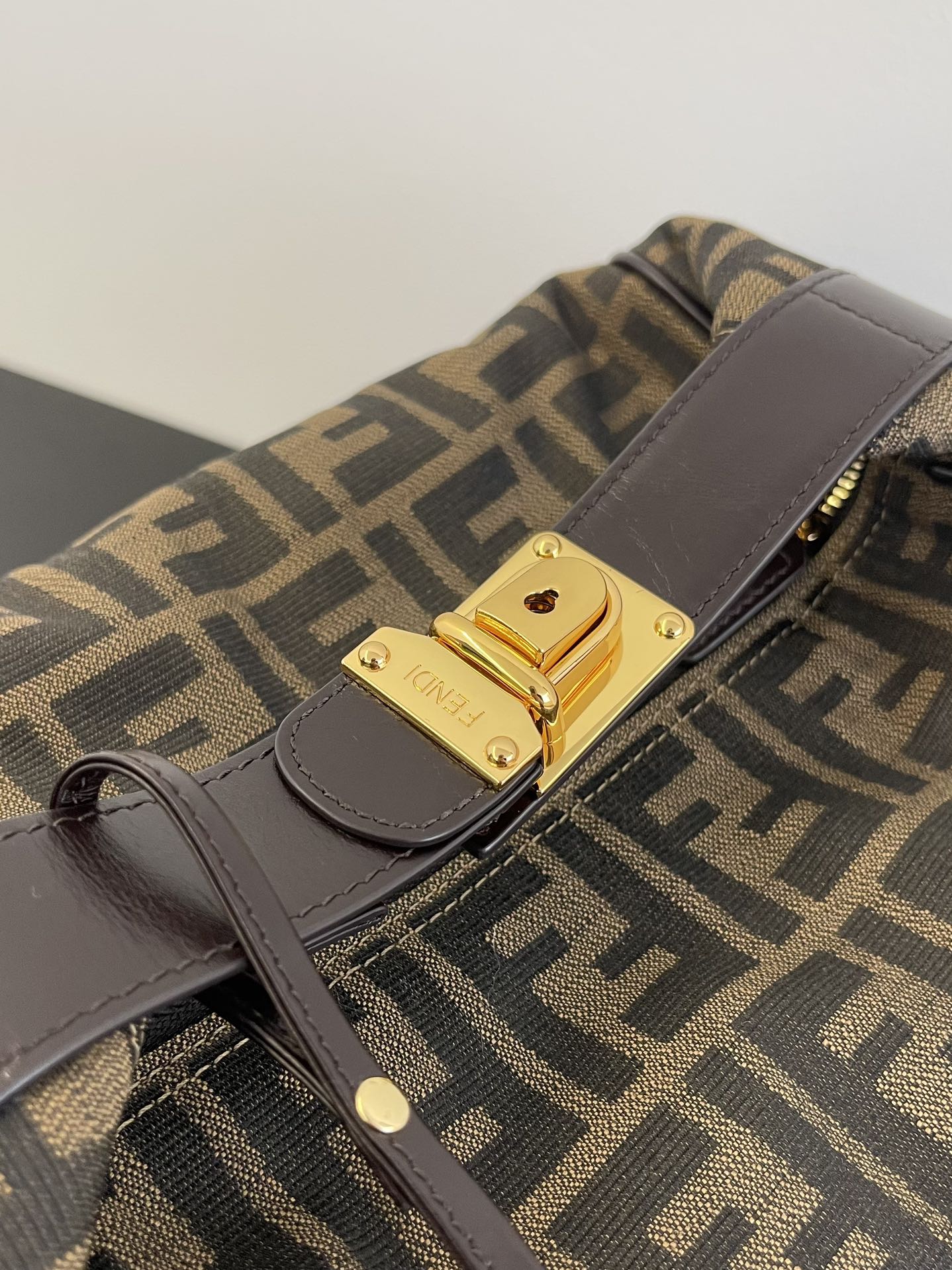 Bagsaaa F**di Zucca Cosmetic Bag Tobacco - 25*15*17cm