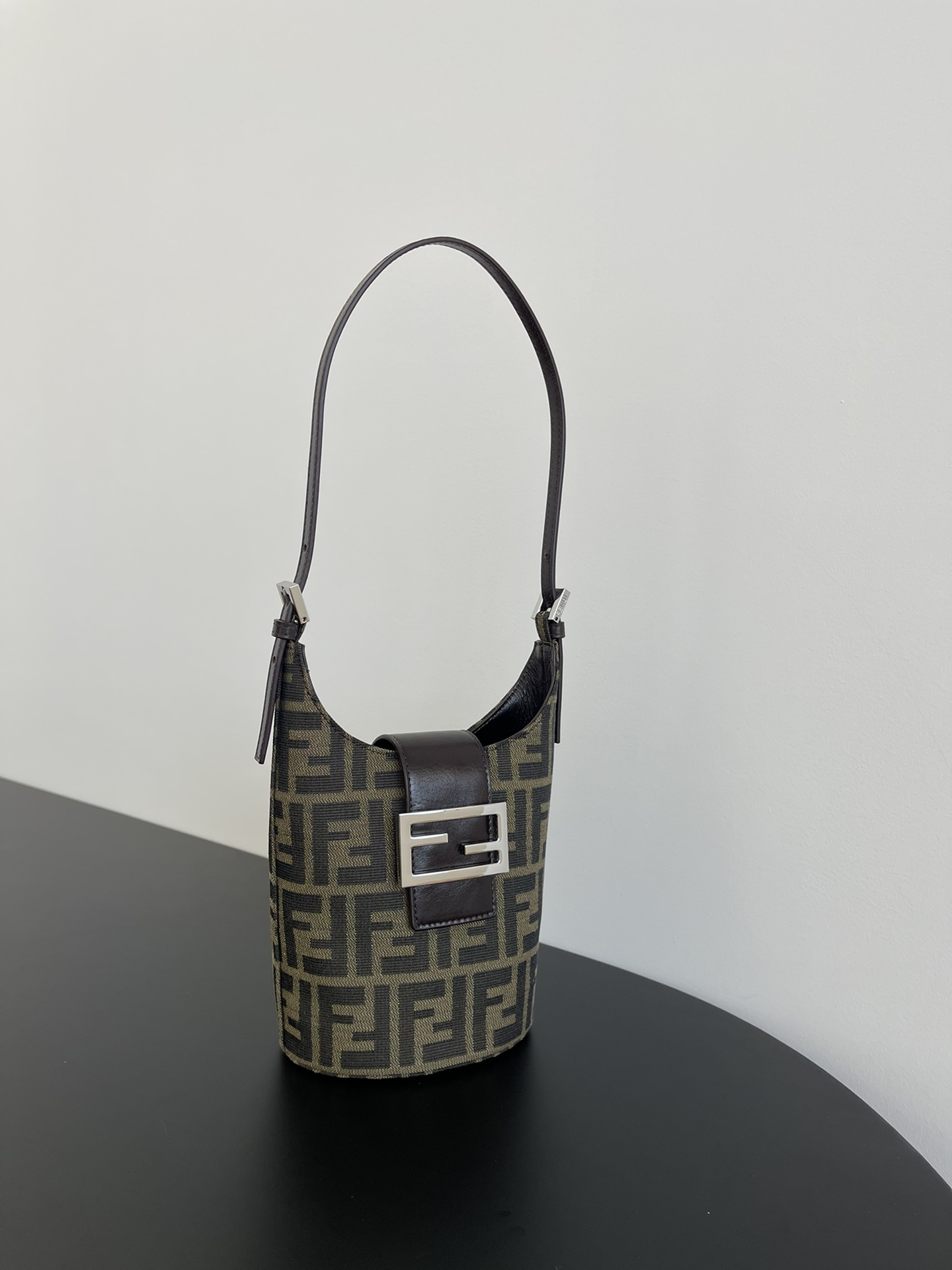 Bagsaaa F**di Hobo Zucca Mini Bag - 21*10*14cm