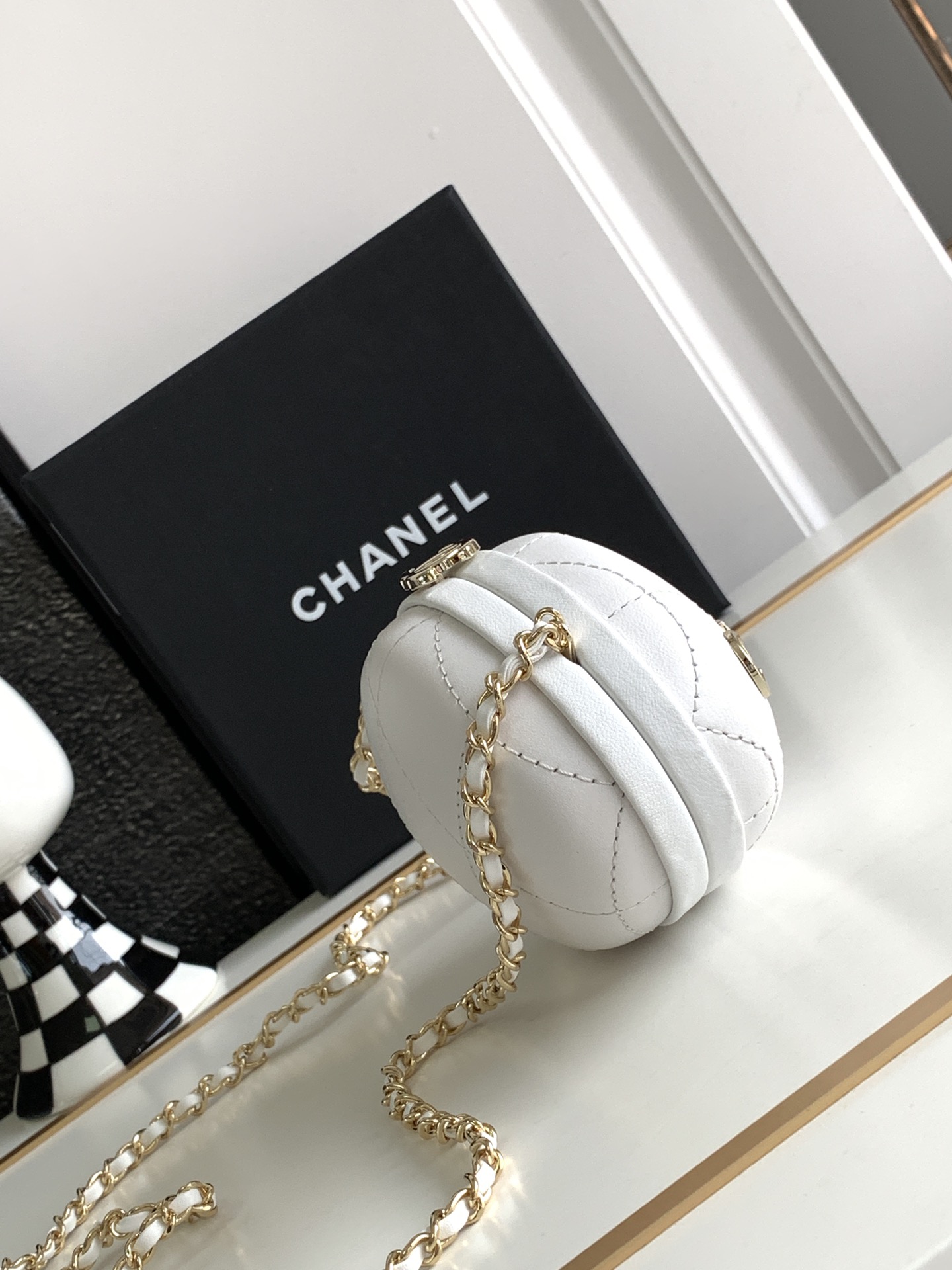Bagsaaa Ch**el Clutch With Chain AP3252 White - 8.5x12x6cm