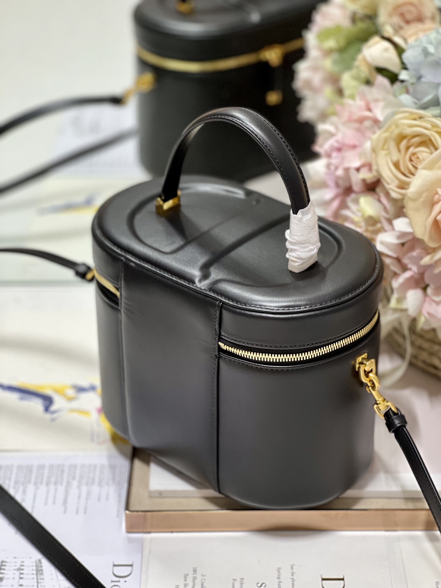 Bagsaaa D10r CD Signature Vanity Case Black Leather - 24*14*18cm