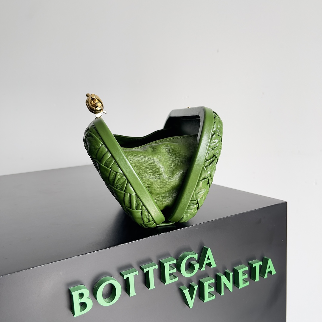 Bagsaa B0tt*ga Ven*ta Knot Green - 20x12x5.5cm