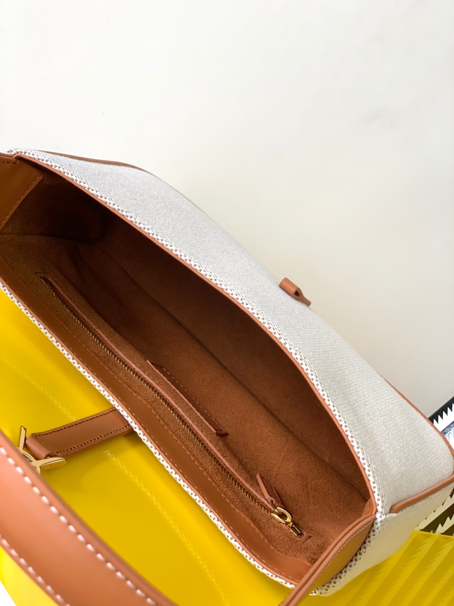 Bagsaaa Y51 LE 5 À 7 in canvas and leather - 23 X 16 X 6.5 CM