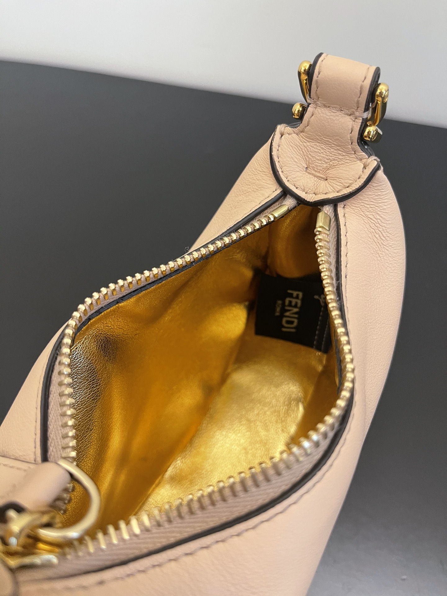 Bagsaaa F**di Nano Graphy In Nude - 16.5x14x5cm