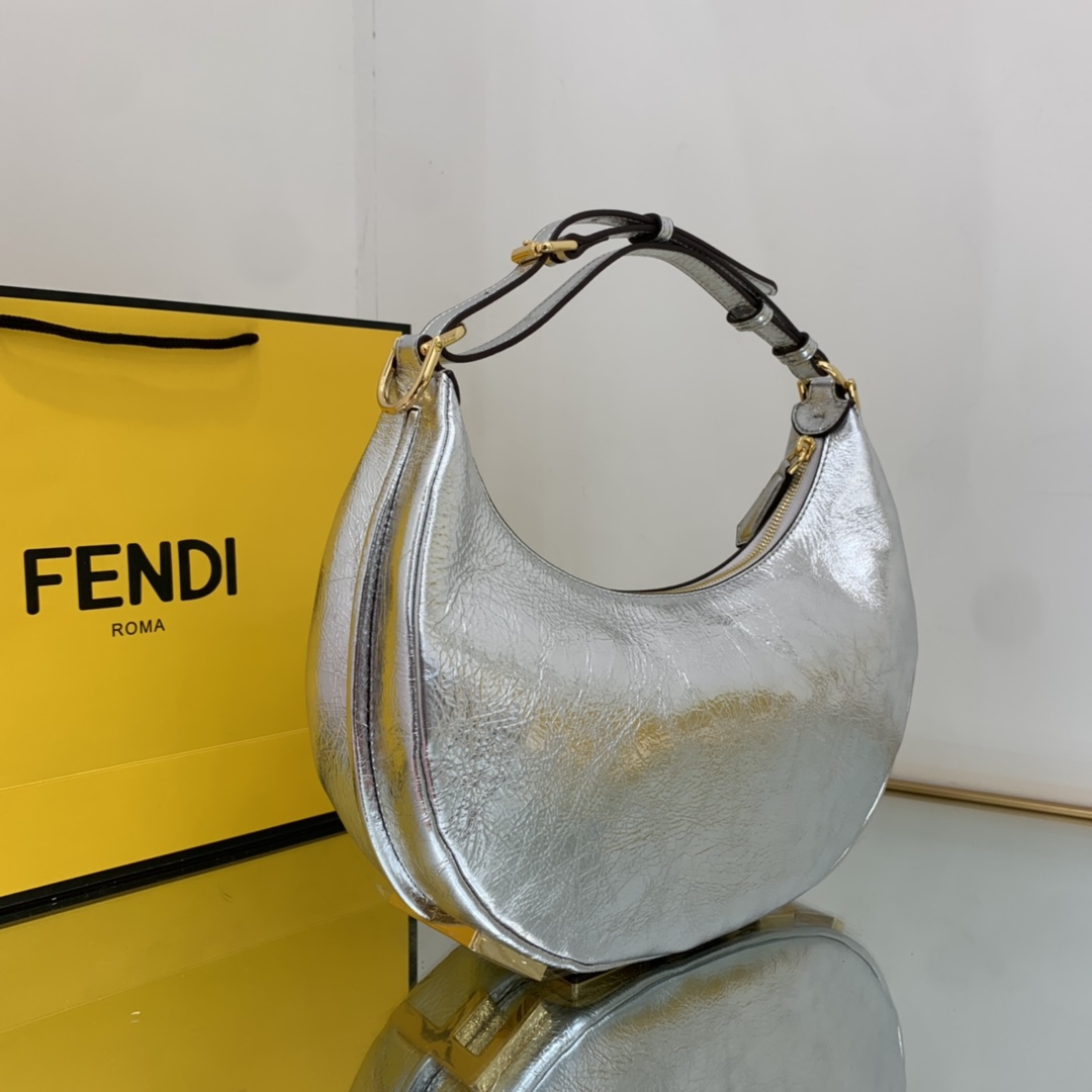 Bagsaaa F**di Medium Graphy In Silver - 10×29×24.5cm
