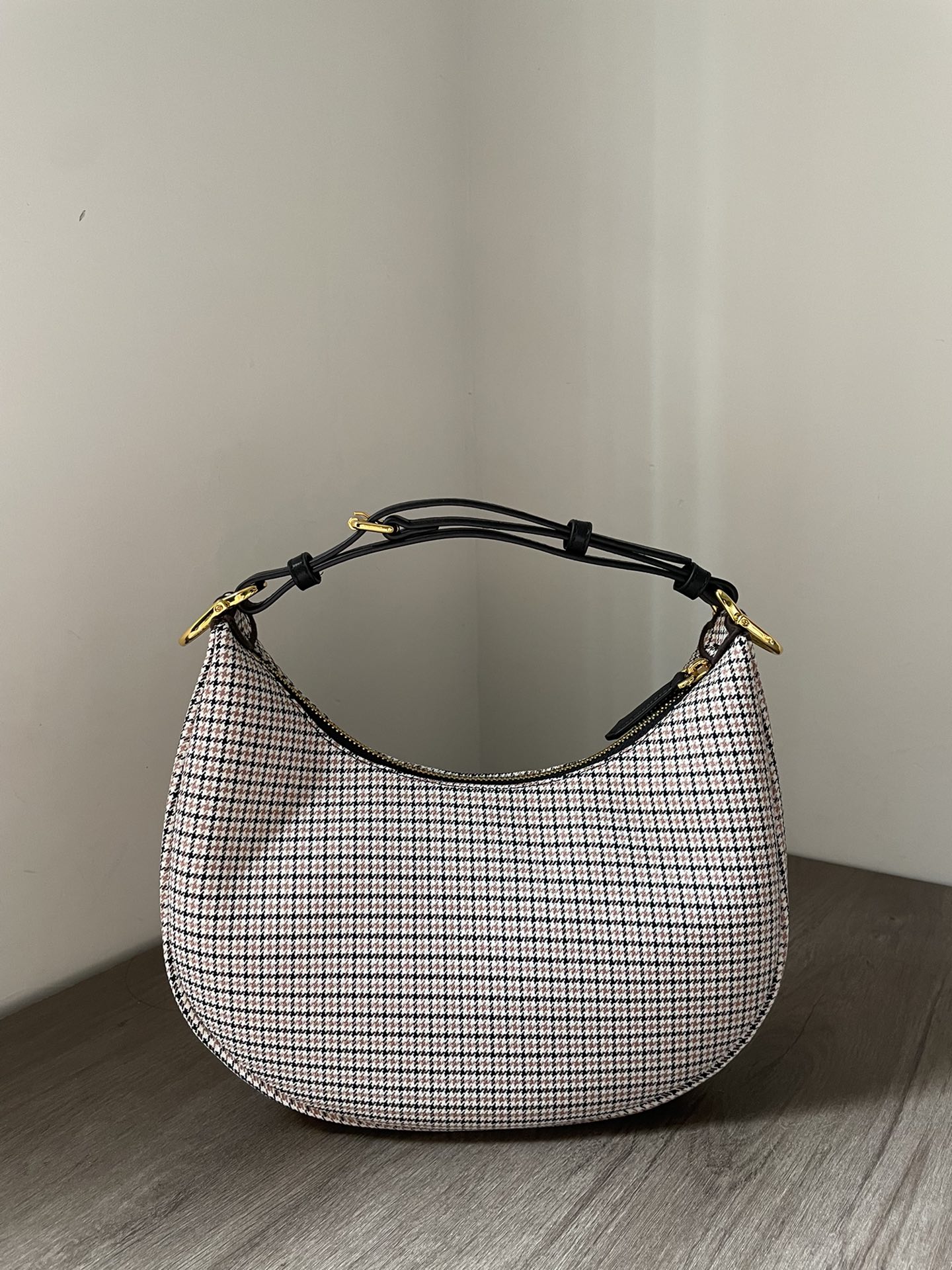 Bagsaaa F**digraphy Small Brown houndstooth wool bag - 29x24.5x10cm