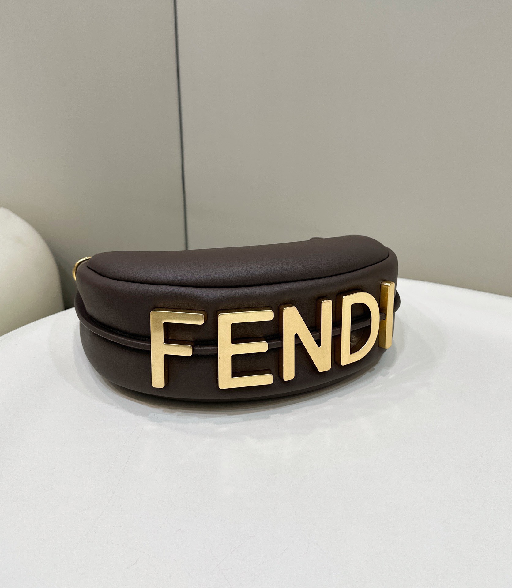 Bagsaaa F**di Small Graphy In Brown - 10×29×24.5cm