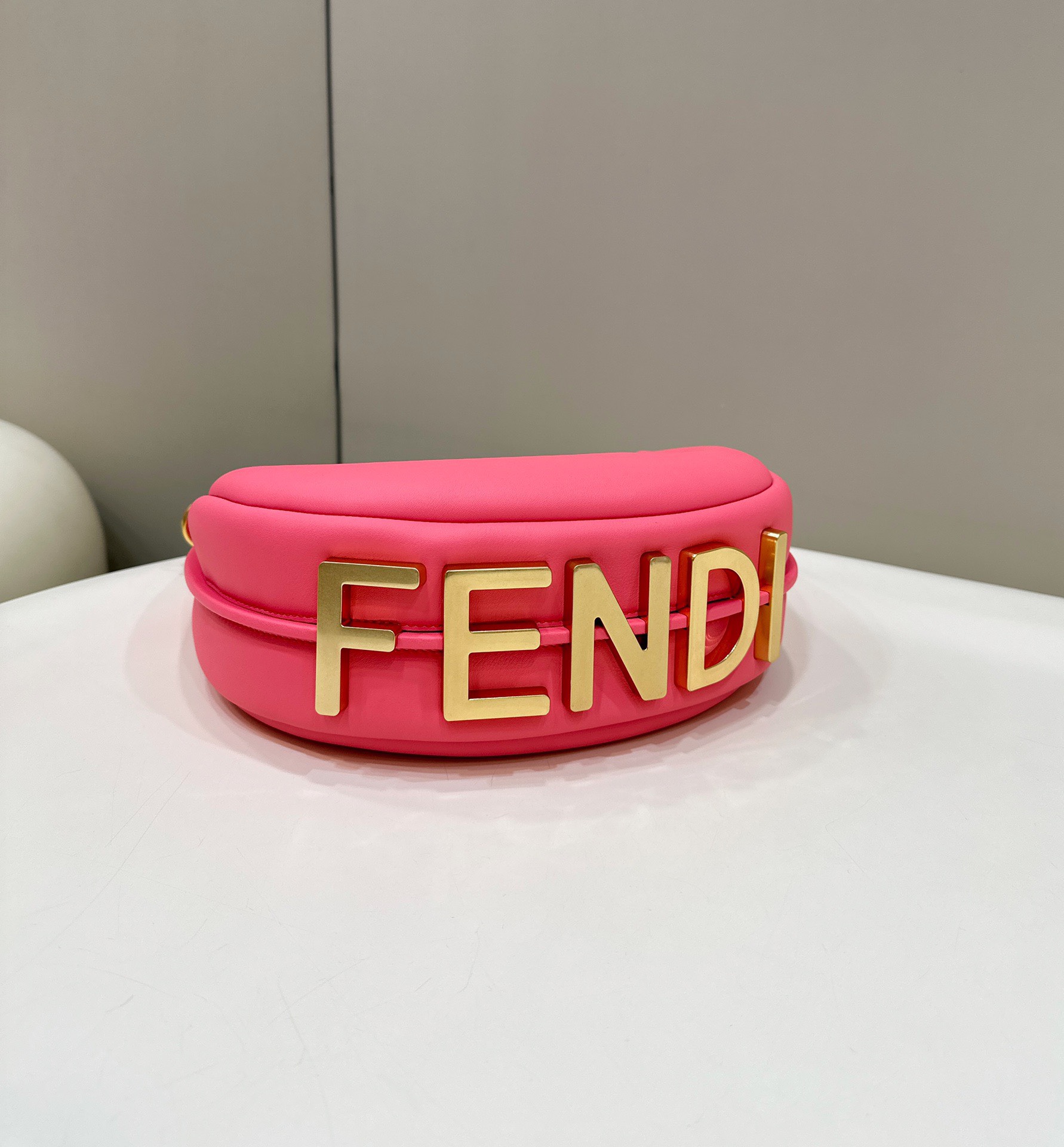 Bagsaaa F**di Small Graphy In Hot Pink - 10×29×24.5cm