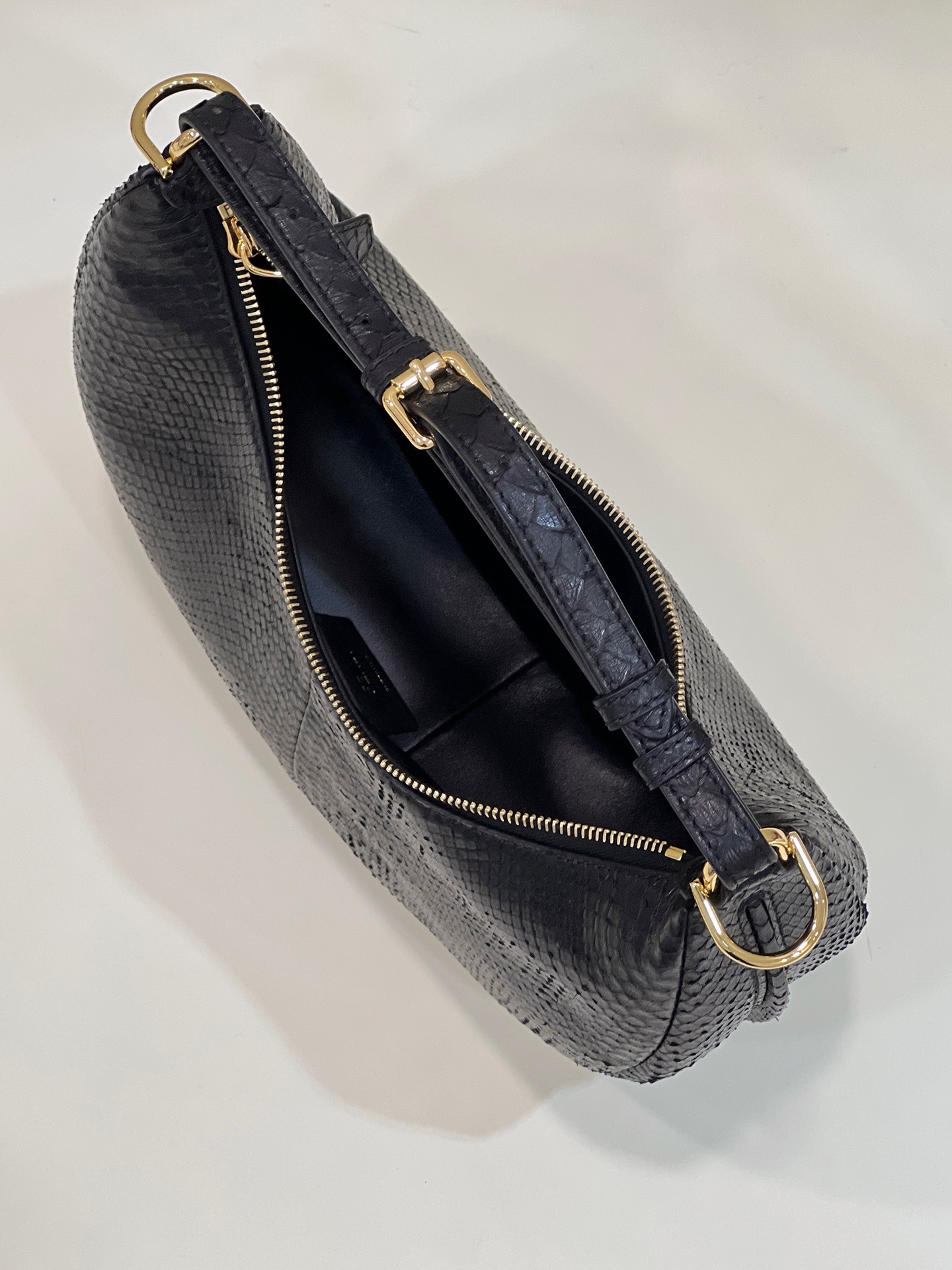 Bagsaaa F**di Small Graphy In Black Pythin Leather - 10×29×24.5cm