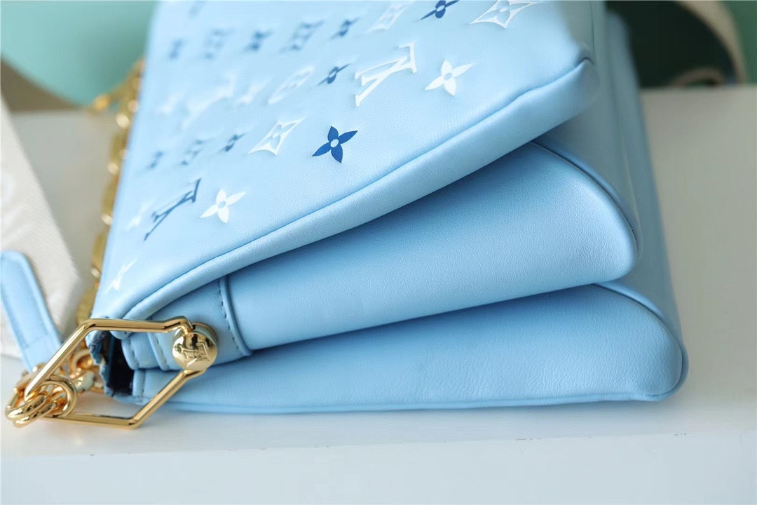 Bagsaaa L0vis Vvtt0n Coussin PM Tricolor Blue Lambskin - 26 x 20 x 12
