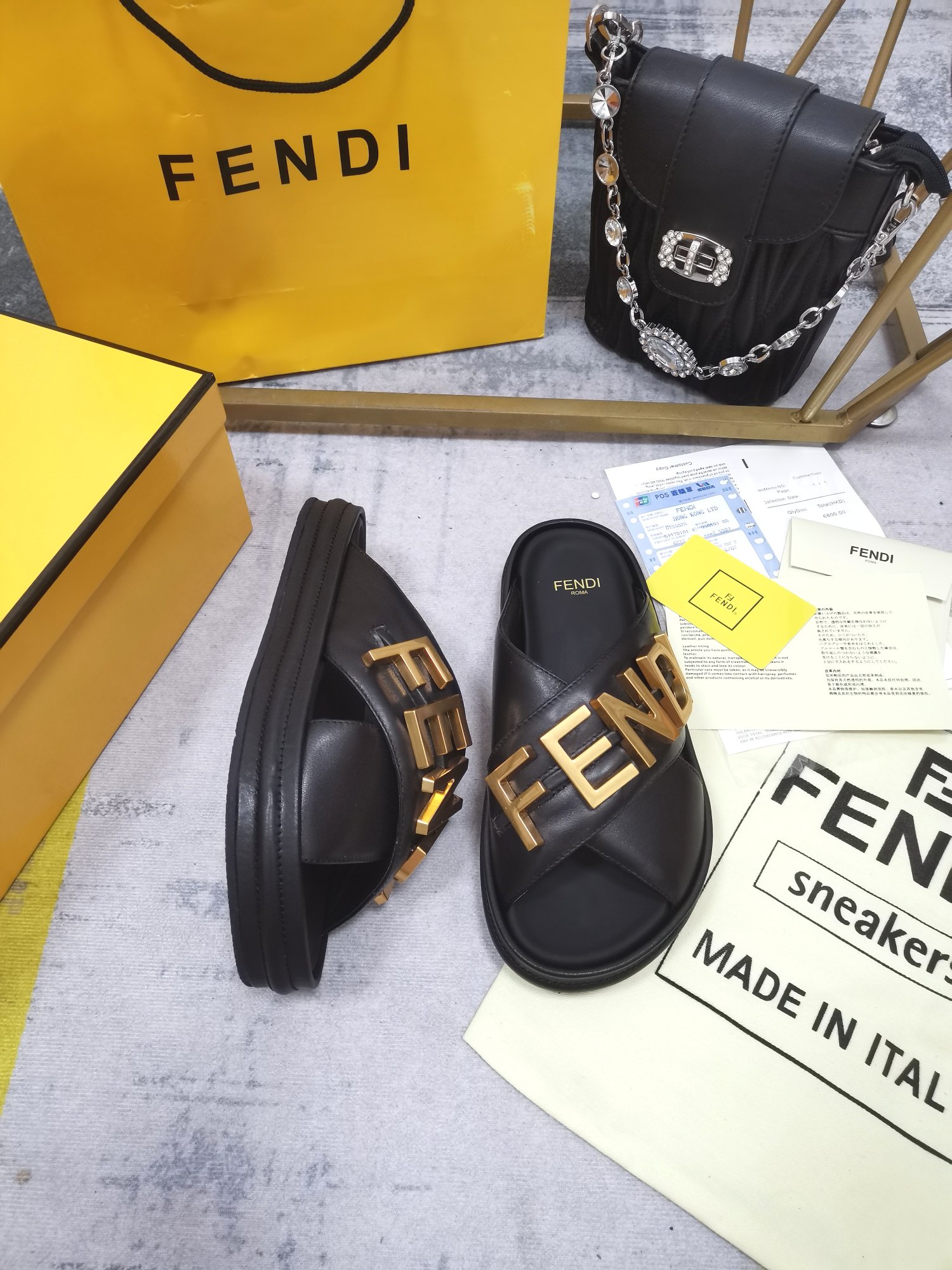 Bagsaaa F**digraphy Black Leather Sildes