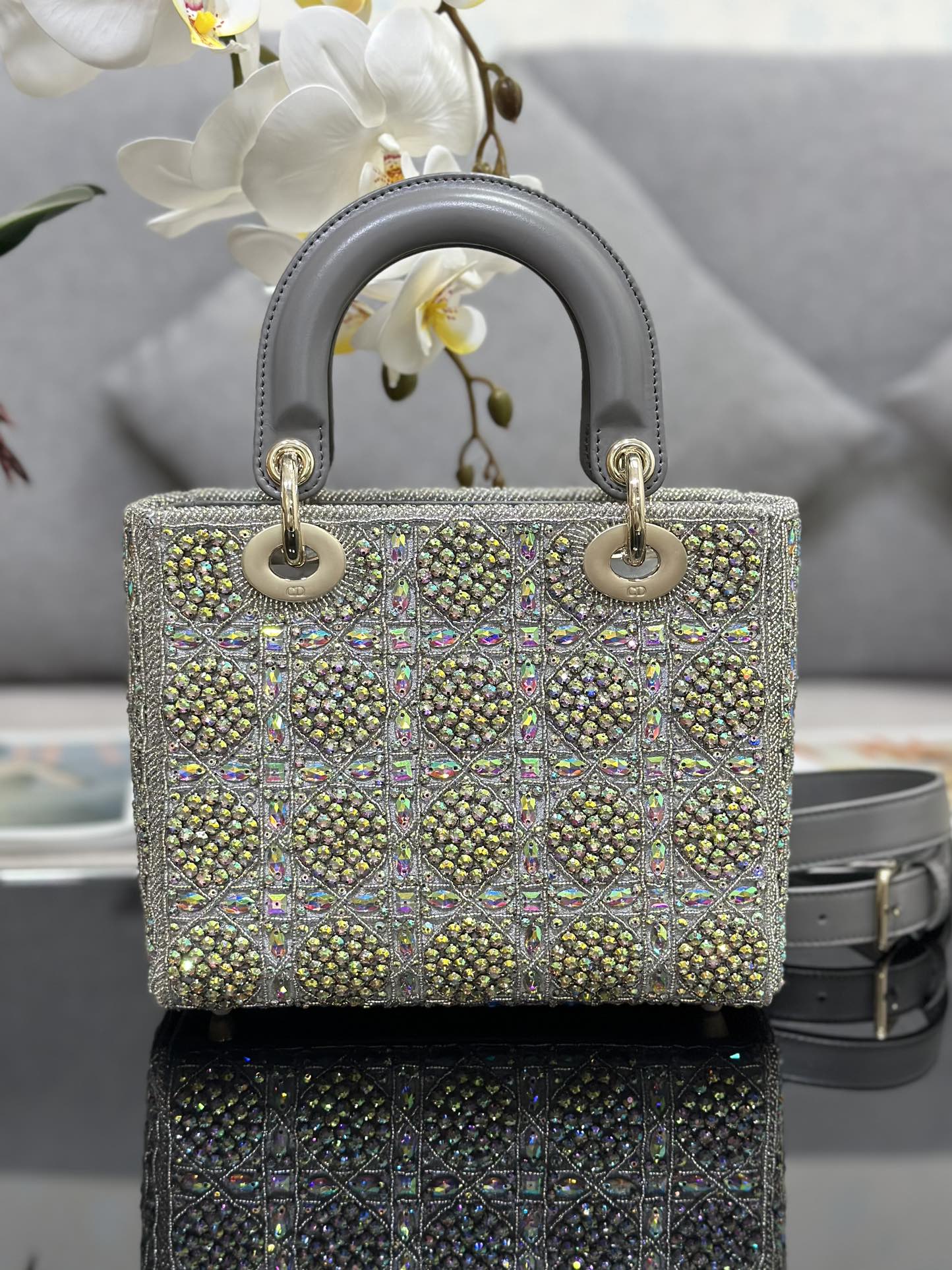 Bagsaaa D10r Lady Small Gray Smooth Calfskin and Satin with Bead Embroidery - 20 x 17 x 8 cm
