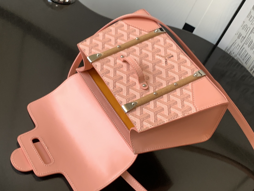 Bagsaaa G09ard Saigon Structure Mini Pink - 15 cm x 7.5 cm x 20 cm