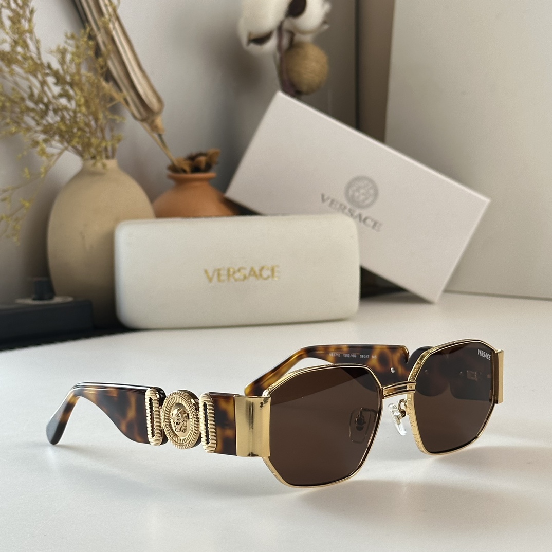 Bagsaaa Versace Sunglasses 