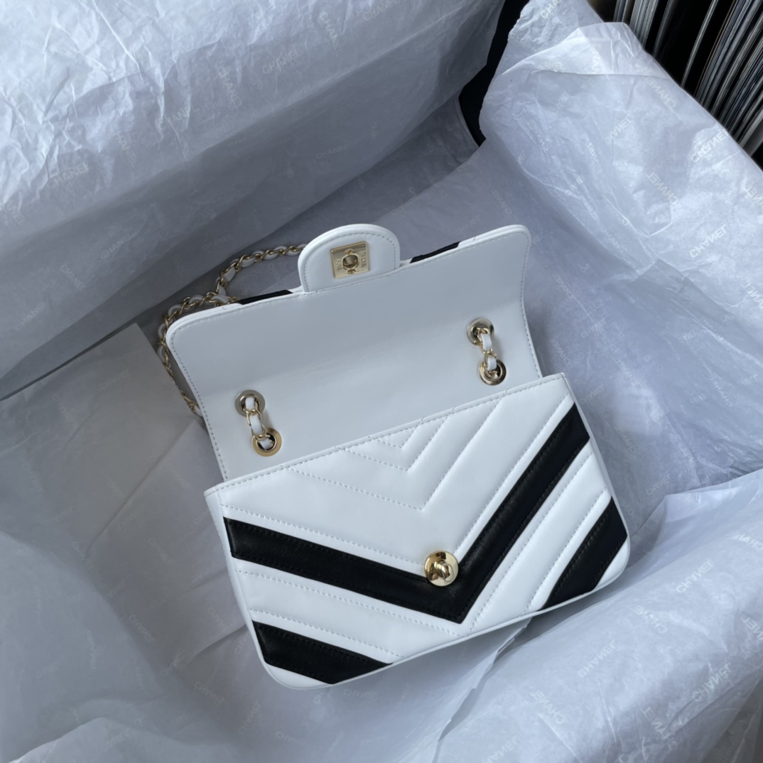 Bagsaaa Ch**el Flap Bag Chevron Black and White - 20*13*5cm