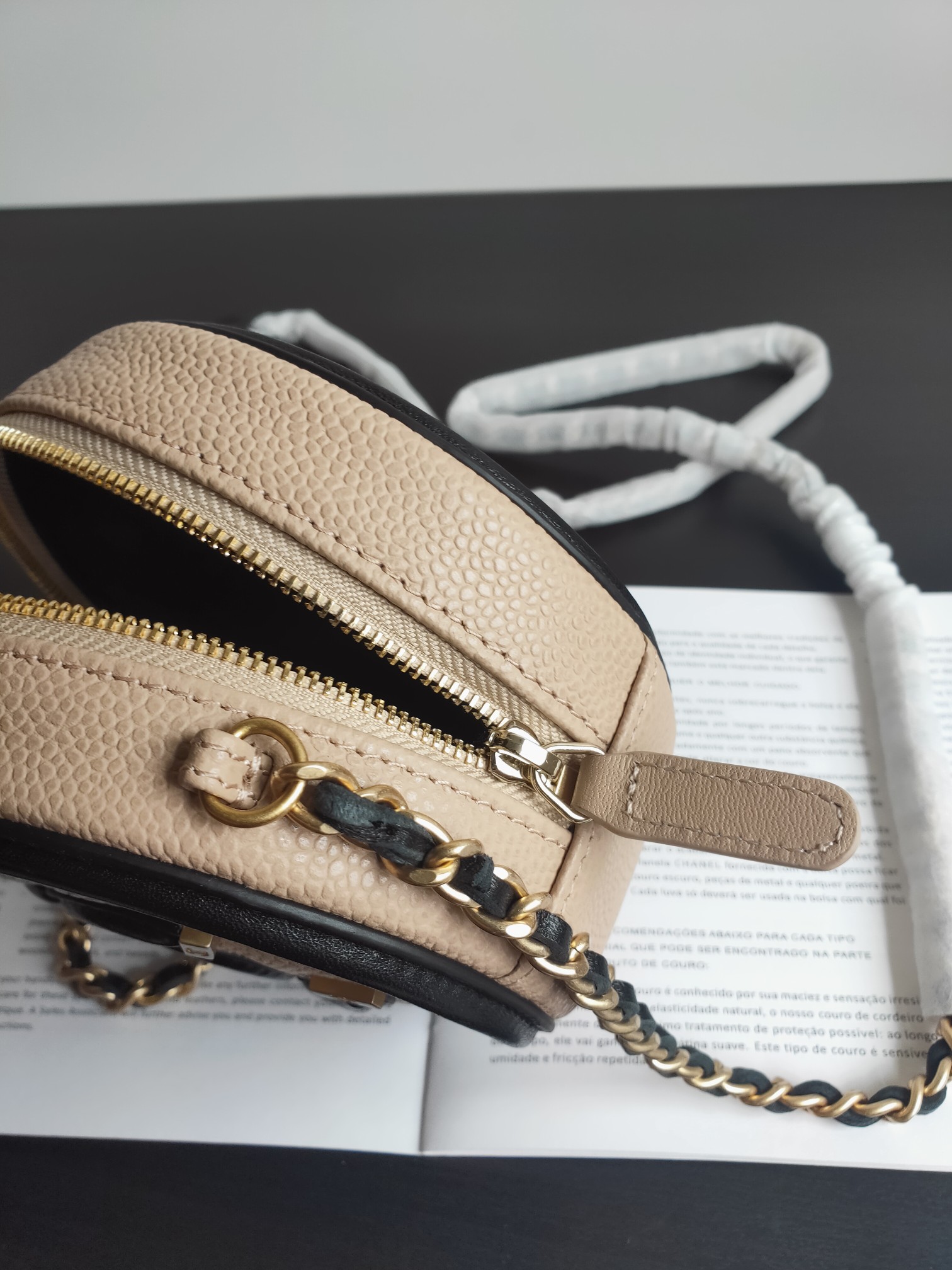 Bagsaaa Ch**el Around CC Filigree Beige - 12cm