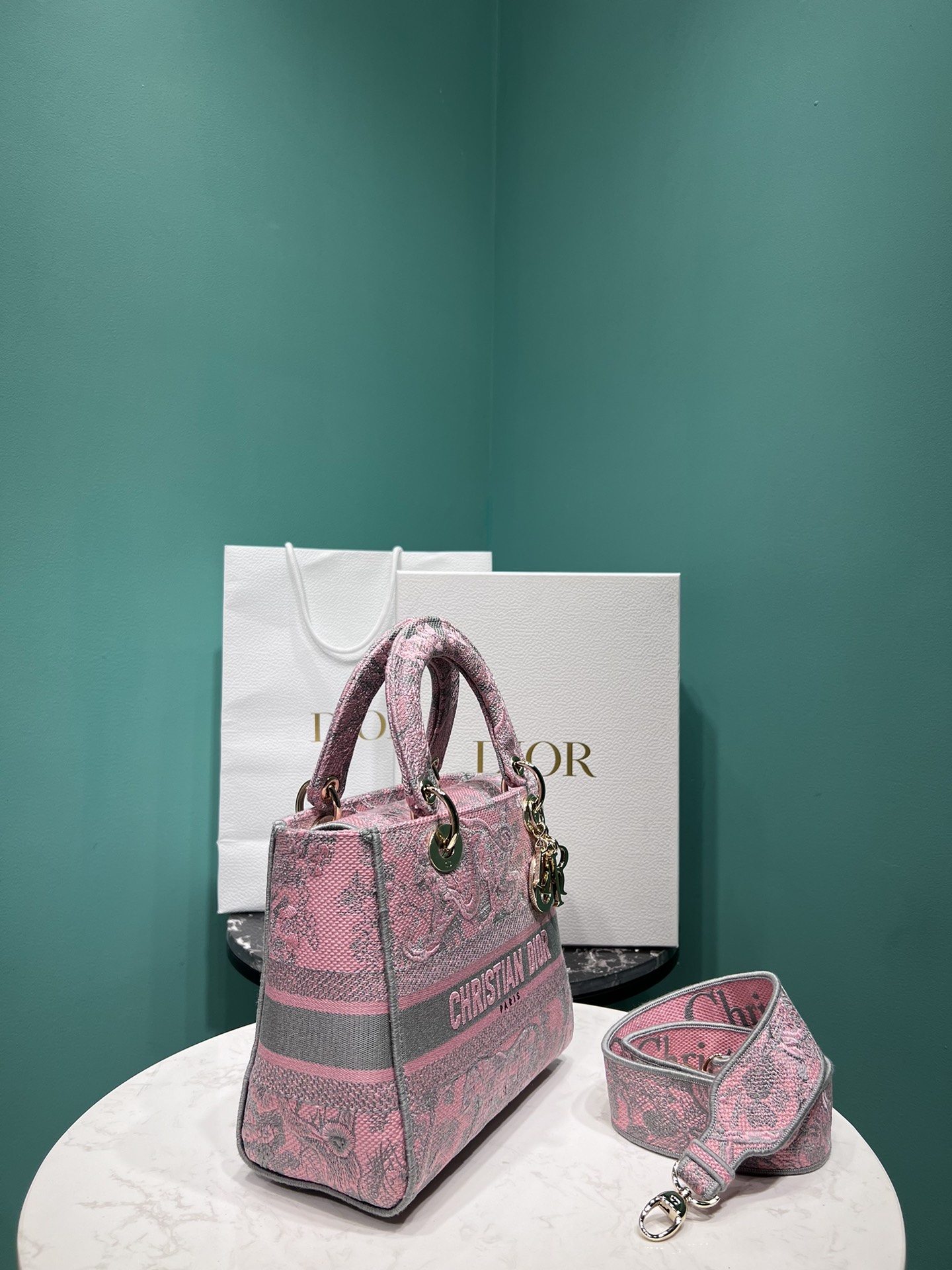 Bagsaaa Lady D10r Pink Toile de Jouy Embroidery - 24cm