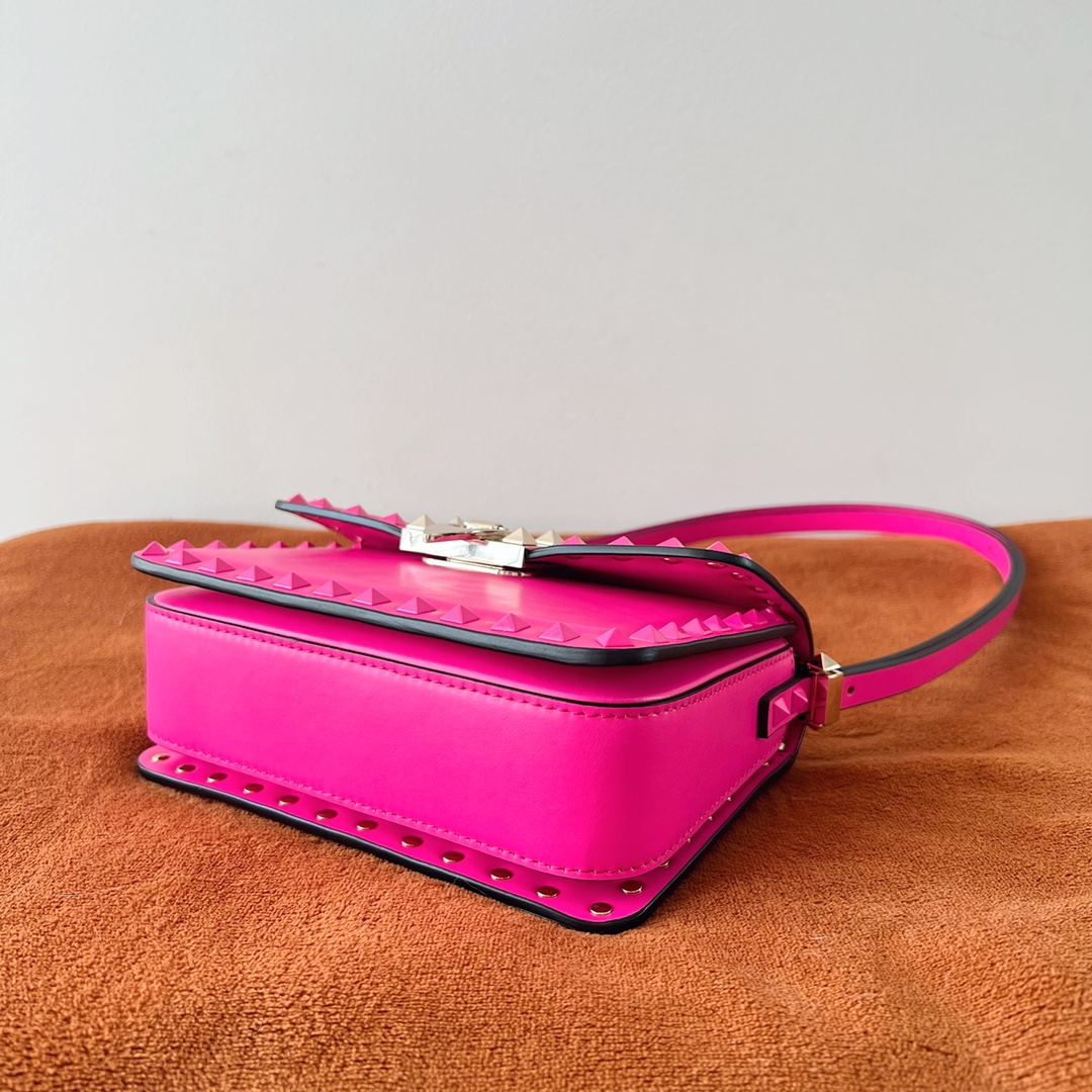 Bagsaaa Va1e*ntin0 Garavani Rockstud Shoulder Pink Bag - 18.5x12x8cm