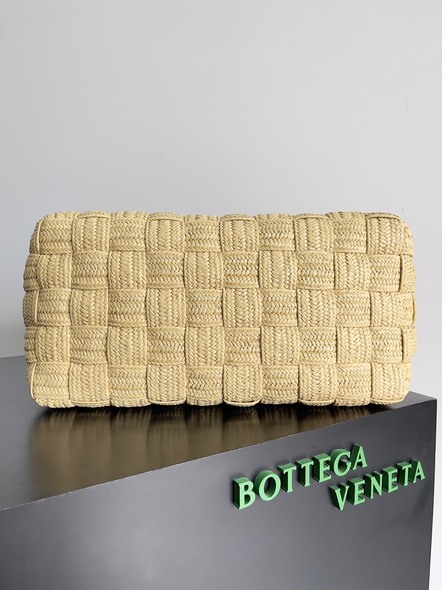 Bagsaaa B0tt*ga Cassette Tote Bag - 44x35x20.5cm