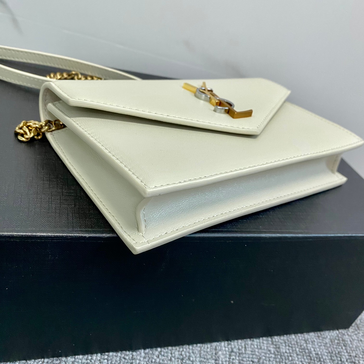 Bagsaaa Y51 Cassandra Shoulder White Bag - 19x12.5x3.5cm 
