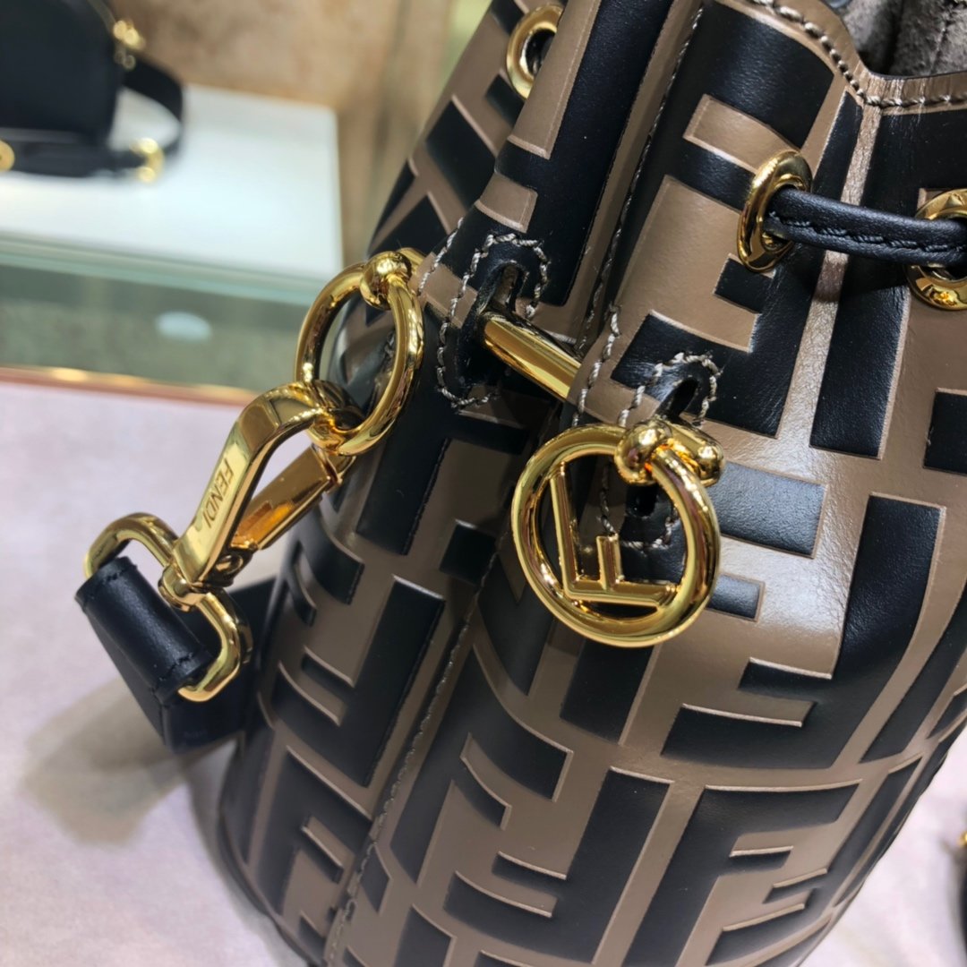 F**di Bucket bag