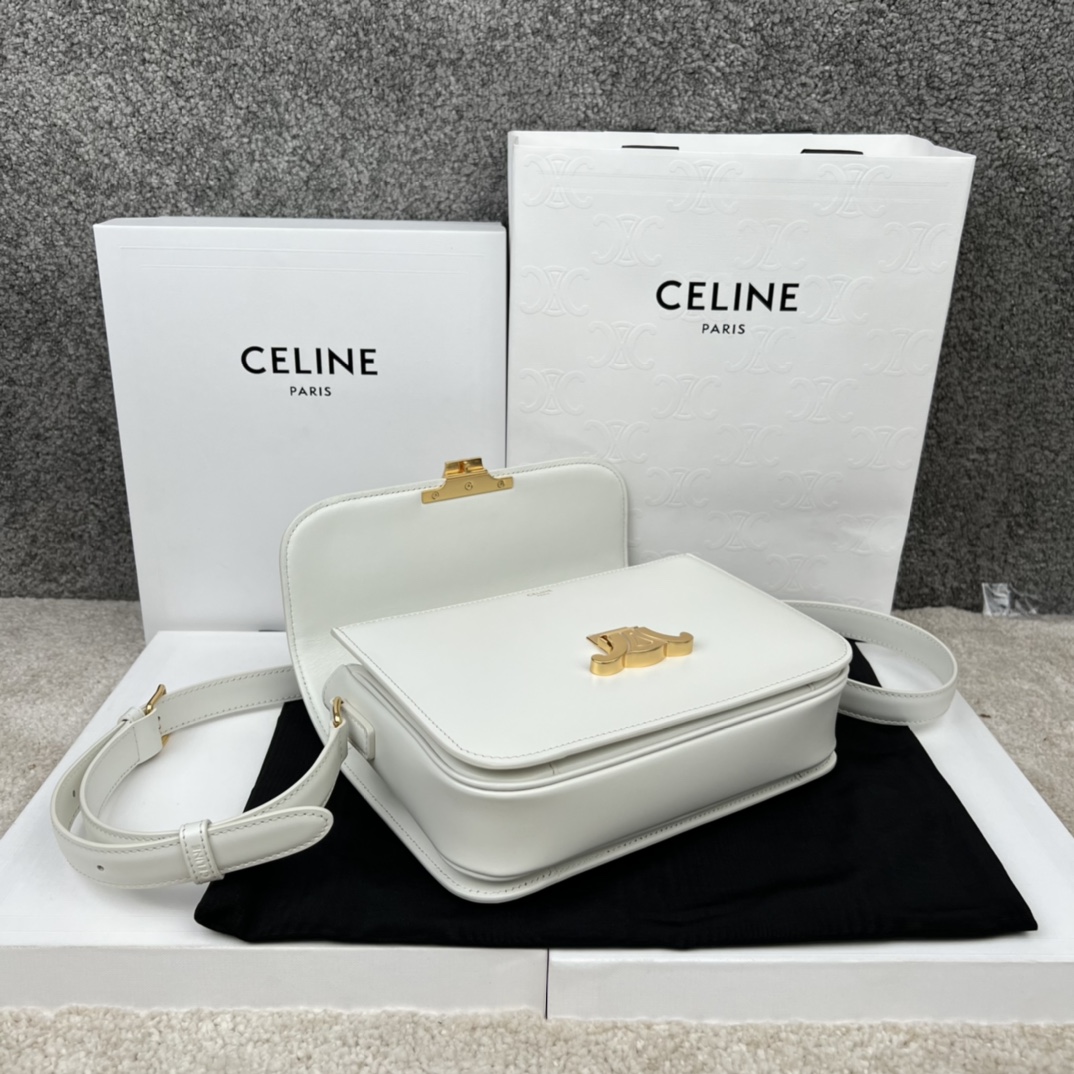 Bagsaaa Ce1i*e Classique Triomphe In shiny Calfskin Leather White - 22.5 X 16.5 X 7.5 cm