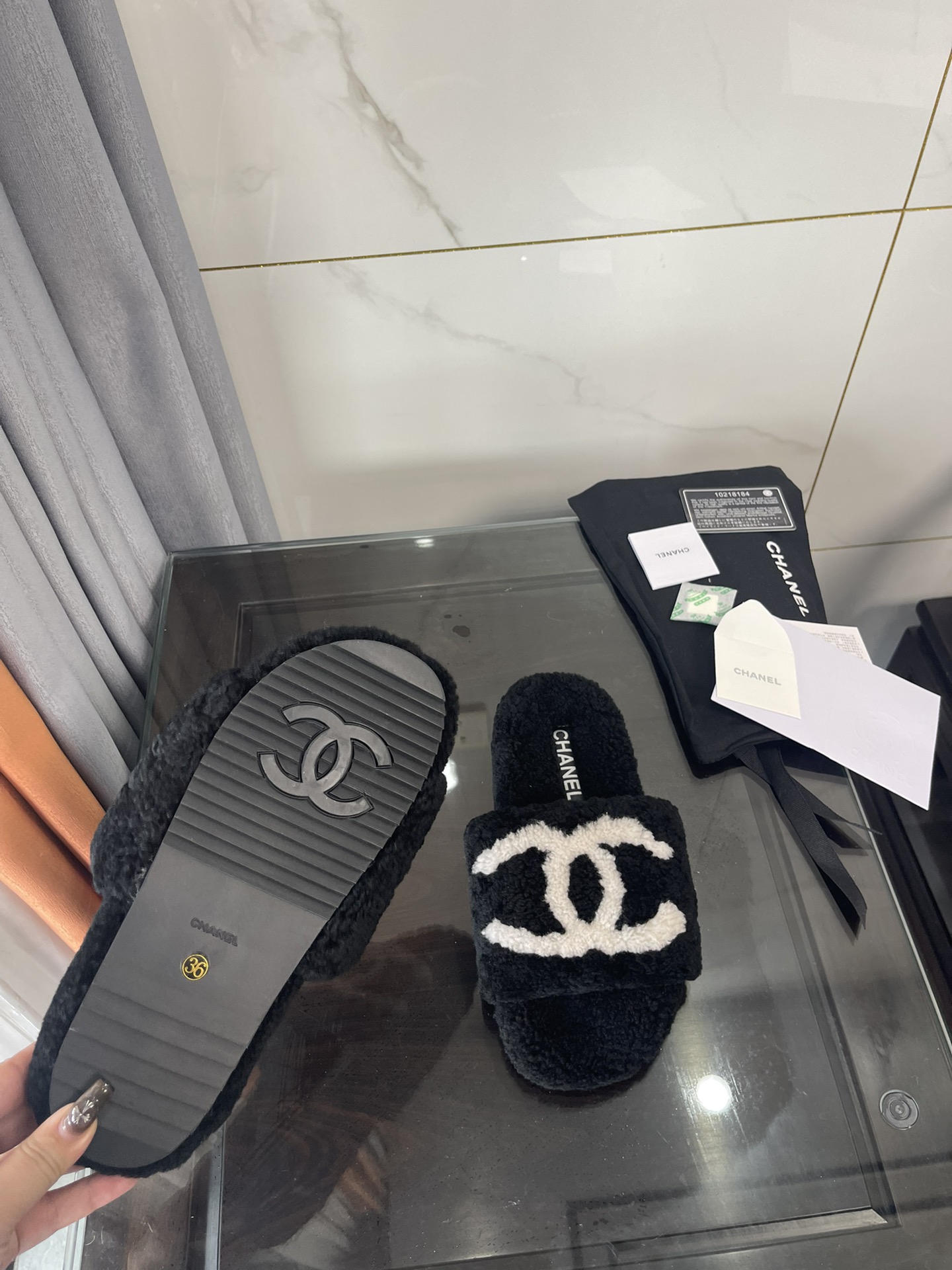 Bagsaaa Ch**el Fur Leather Black Slides