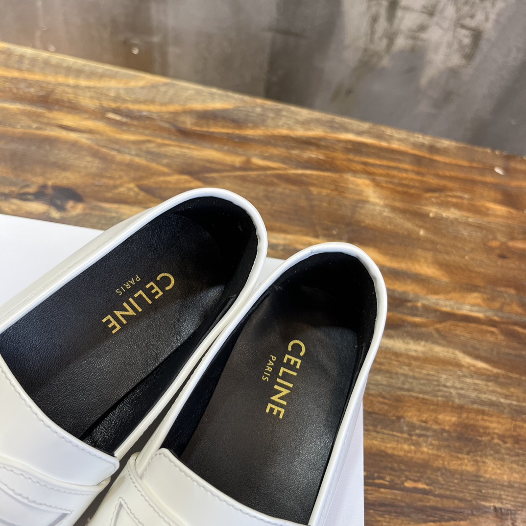 Bagsaaa Ce1i*e White Loafers With Triomphe Logo