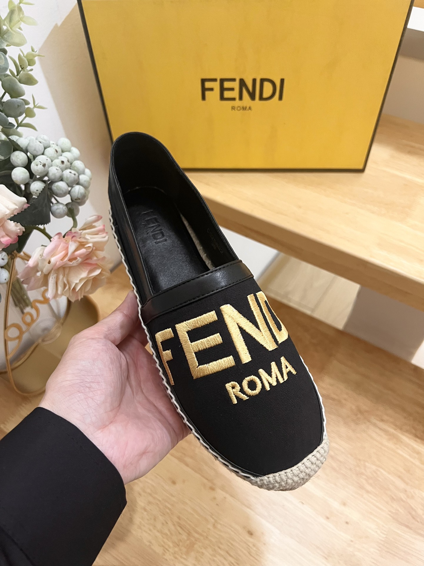 Bagsaaa F**di Espadrilles 