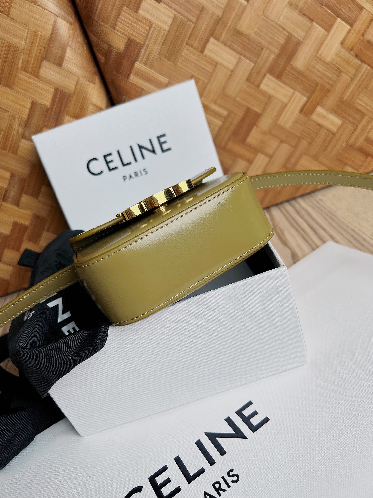 Bagsaaa Ce1i*e Mini Triomphe Light Green Bag - 11x8x4cm