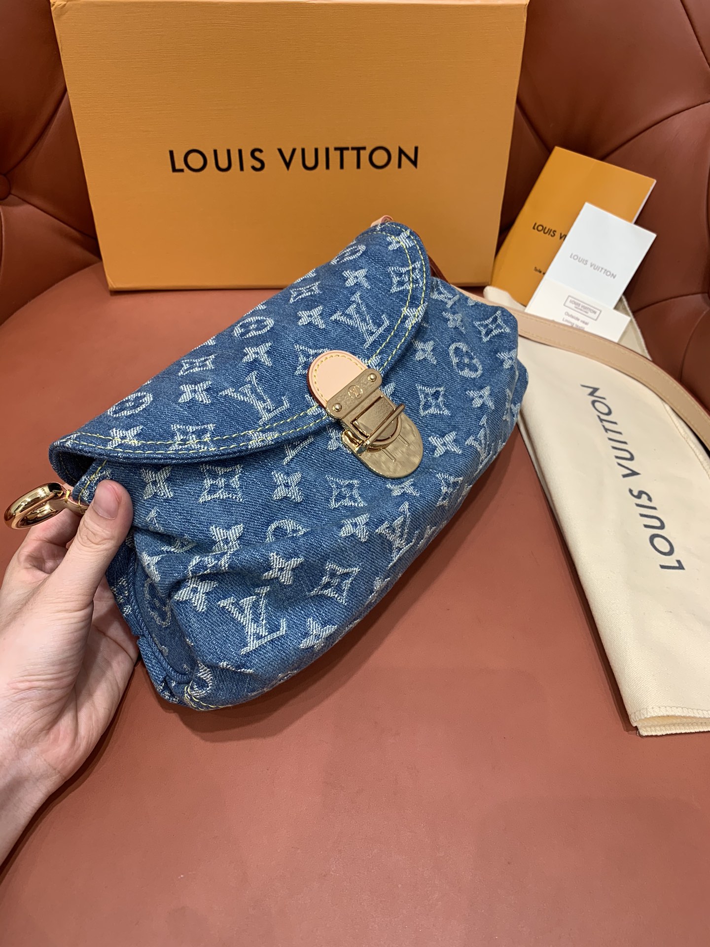 Bagsaaa L0vis Vvtt0n Monogram Denim Mini Pleaty Bag in Blue - 25x15x9cm 