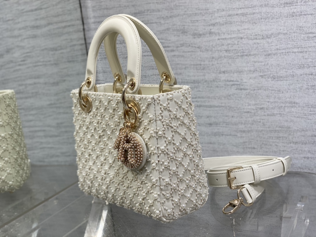 Bagsaaa D10r Lady Mini White Pearl 20cm