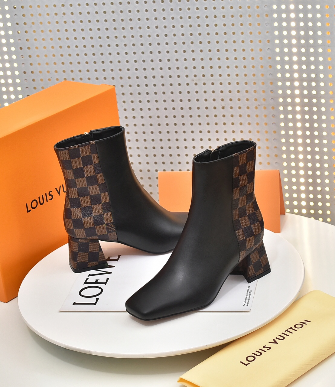Bagsaaa L0vis Vvtt0n Black Damier Ankle Boot
