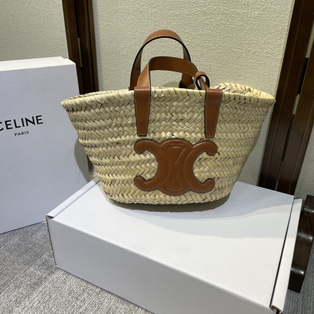 Bagsaaa Ce1i*e Triomphe Raffia Tote In Brown 