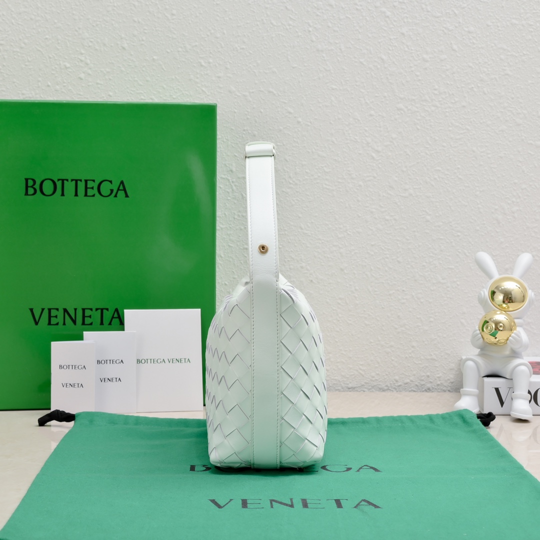 Bagsaaa B0tt*ga Ven*ta Wallace White - 22x13x9.5cm